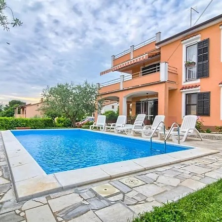 아파트 Bartholomaeus 풀라