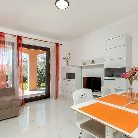 Bartholomaeus 아파트 *