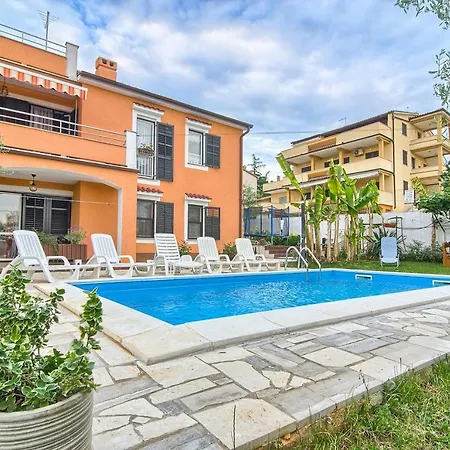 Bartholomaeus 아파트 *